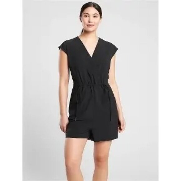 NWOT Athleta Marlow Romper One-Piece Shorts in Black Medium - Picture 1 of 8